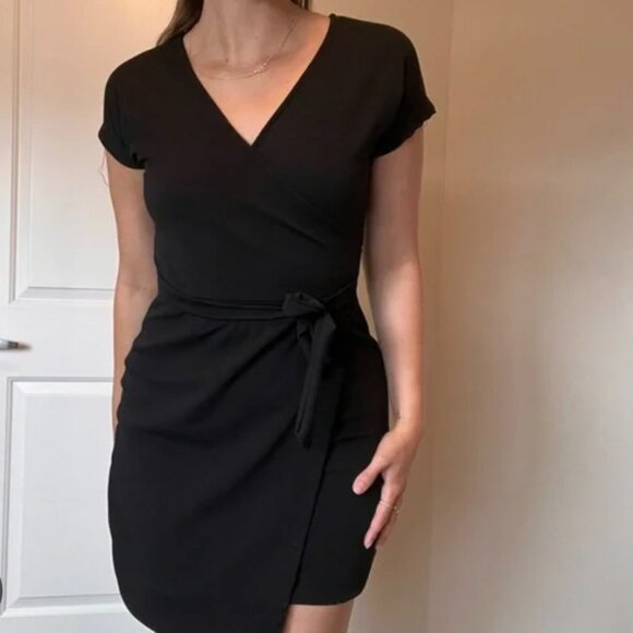 Rebel Sugar wrap dress - Picture 1 of 2